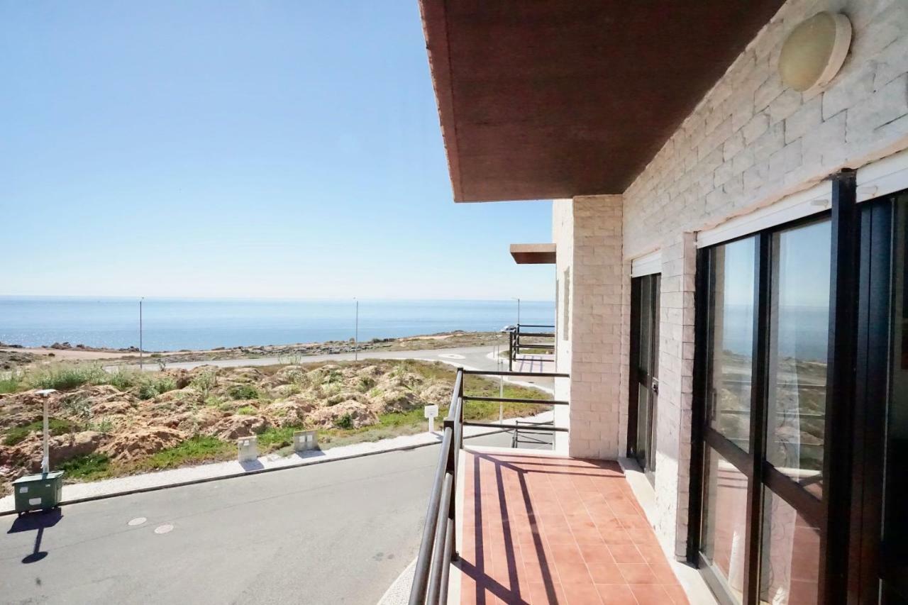 Deluxe Oceanfront - Vue Sur La Mer Peniche Exterior foto